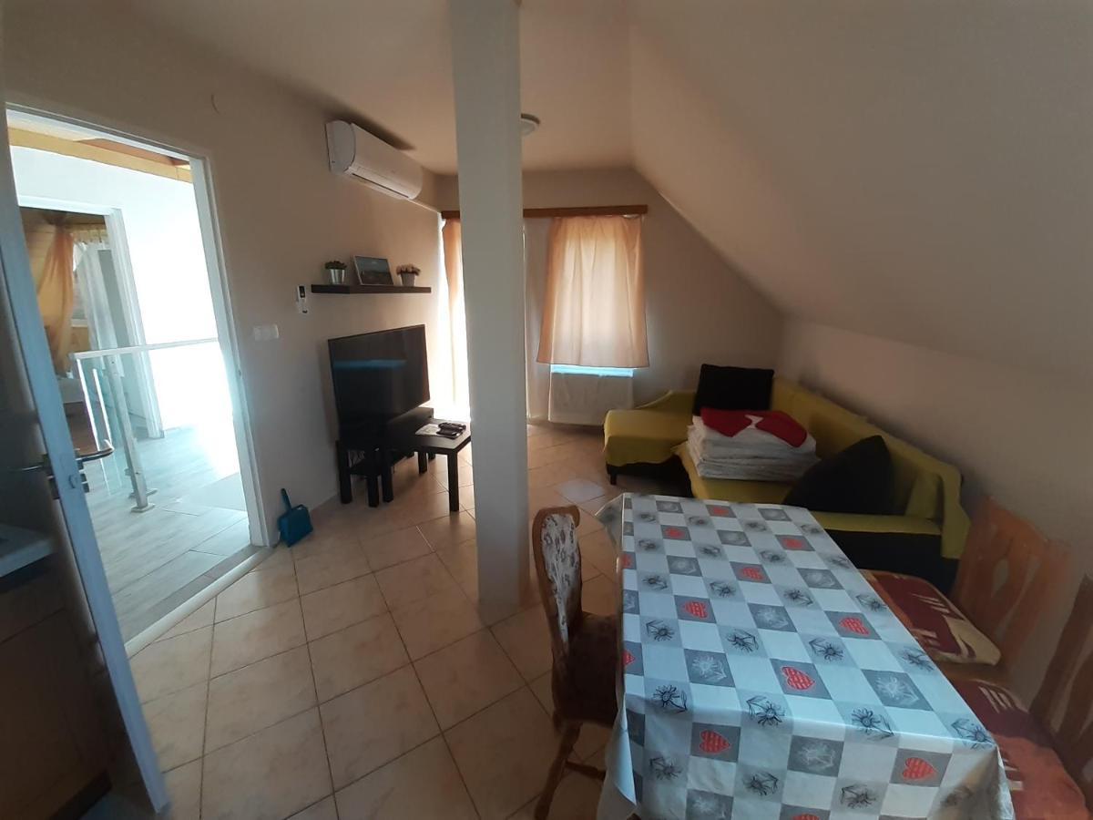 Margareta Apartman - Balatonlelle Εξωτερικό φωτογραφία