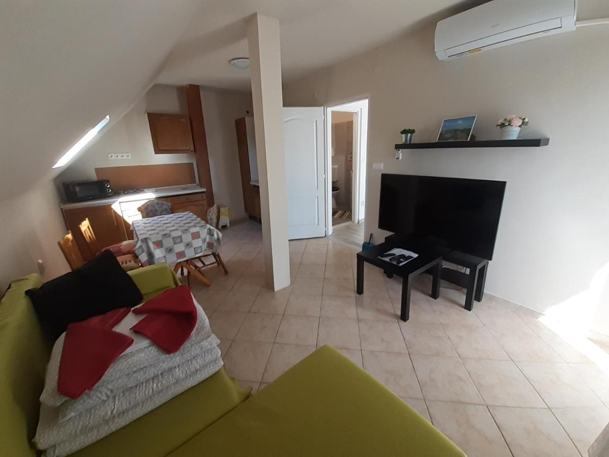 Margareta Apartman - Balatonlelle Εξωτερικό φωτογραφία